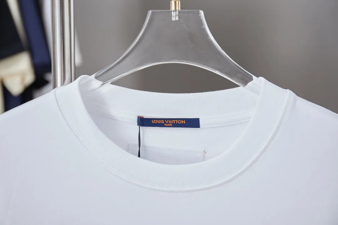 🅿️180 1V 25SS early spring new style short sleeves with embroidered letters, light luxury, a must-have item for daily commuting for men and women, correct version, welcome to compare, detailed features · 320g 100% pure cotton double yarn jersey fabric · Custom dyed in the same cylinder, special thickening 32 pieces, double-strand 1X1 thread · Imported Tajima machine embroidery with various techniques to embroider the letter logo · Double needle stitching across the seam process · Original main mark, washed tag, brand moisture-proof paper packaging Color: black/white/brown Size: S/M/L/XL